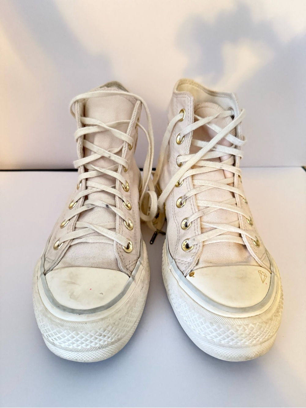 Casual High-Top Canvas Sneakers in Light Beige